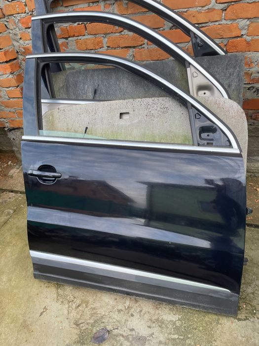 VW Tiguan 5N0 2008-16 LB9A Двері передні/задні