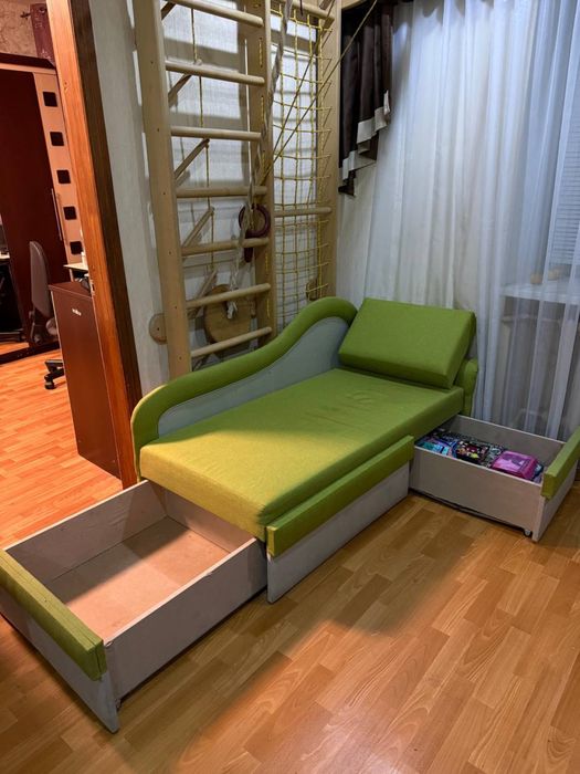 Диван дитячий ліжко дитяче