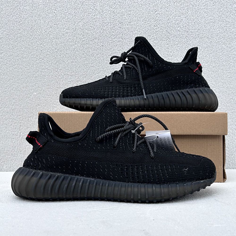 Чоловічі кросівки. Мужские кроссовки Adidas Yeezy Boost 350.