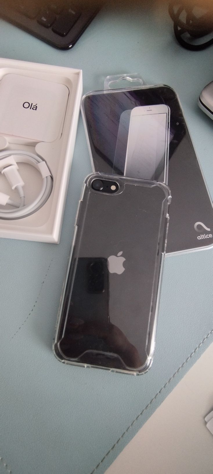 Iphone SE 2020 com película protectora