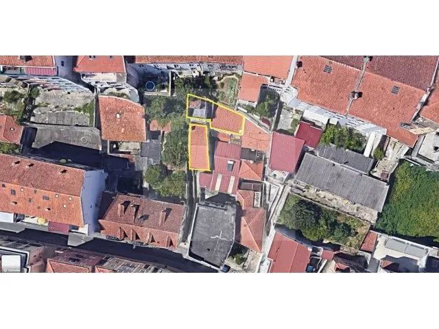 Edifício para recuperar na alta de Coimbra!