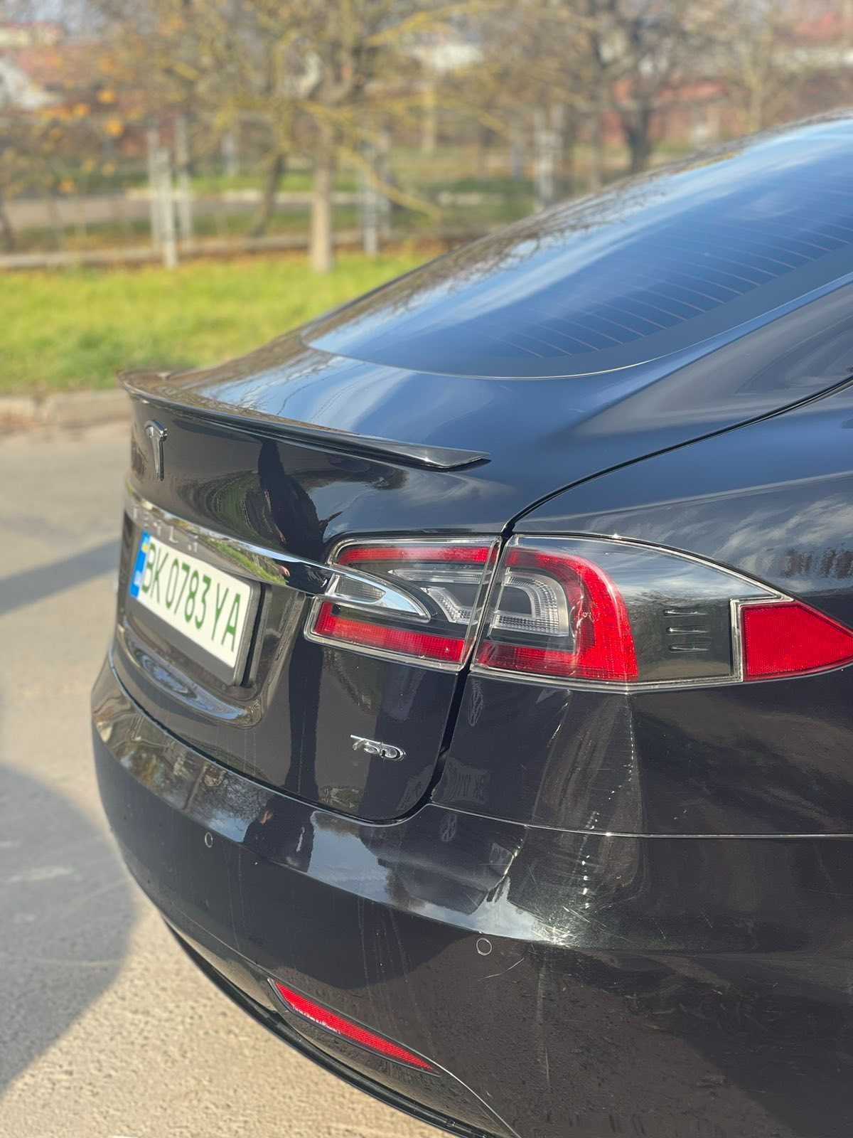 Тесла модел s спойлер перфоменс Tesla model S накладка на багажник