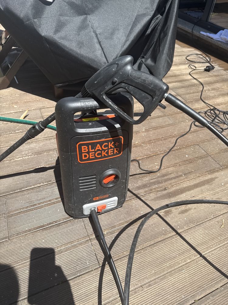 Maquina de pressao black & decker 2 pelo preco de uma