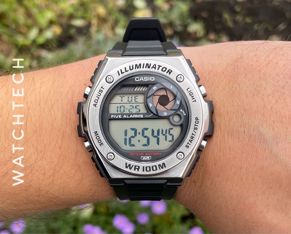Чоловічий годинник Casio MWD-100H-1A новий оригінальний