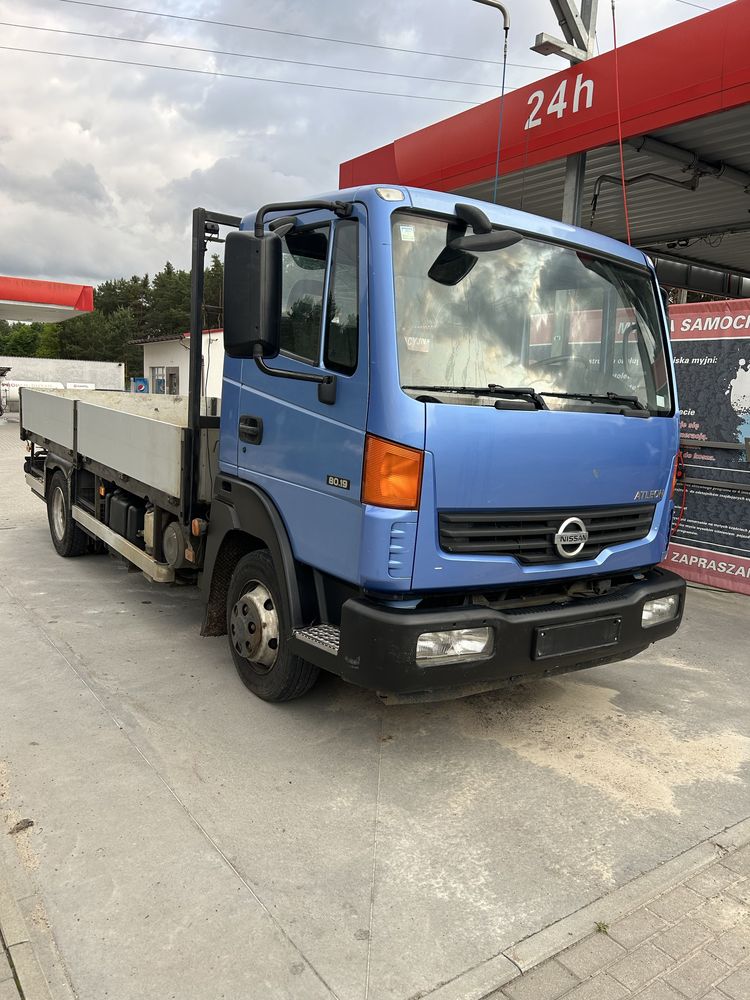 Nissan Atleon Skrzyniowy