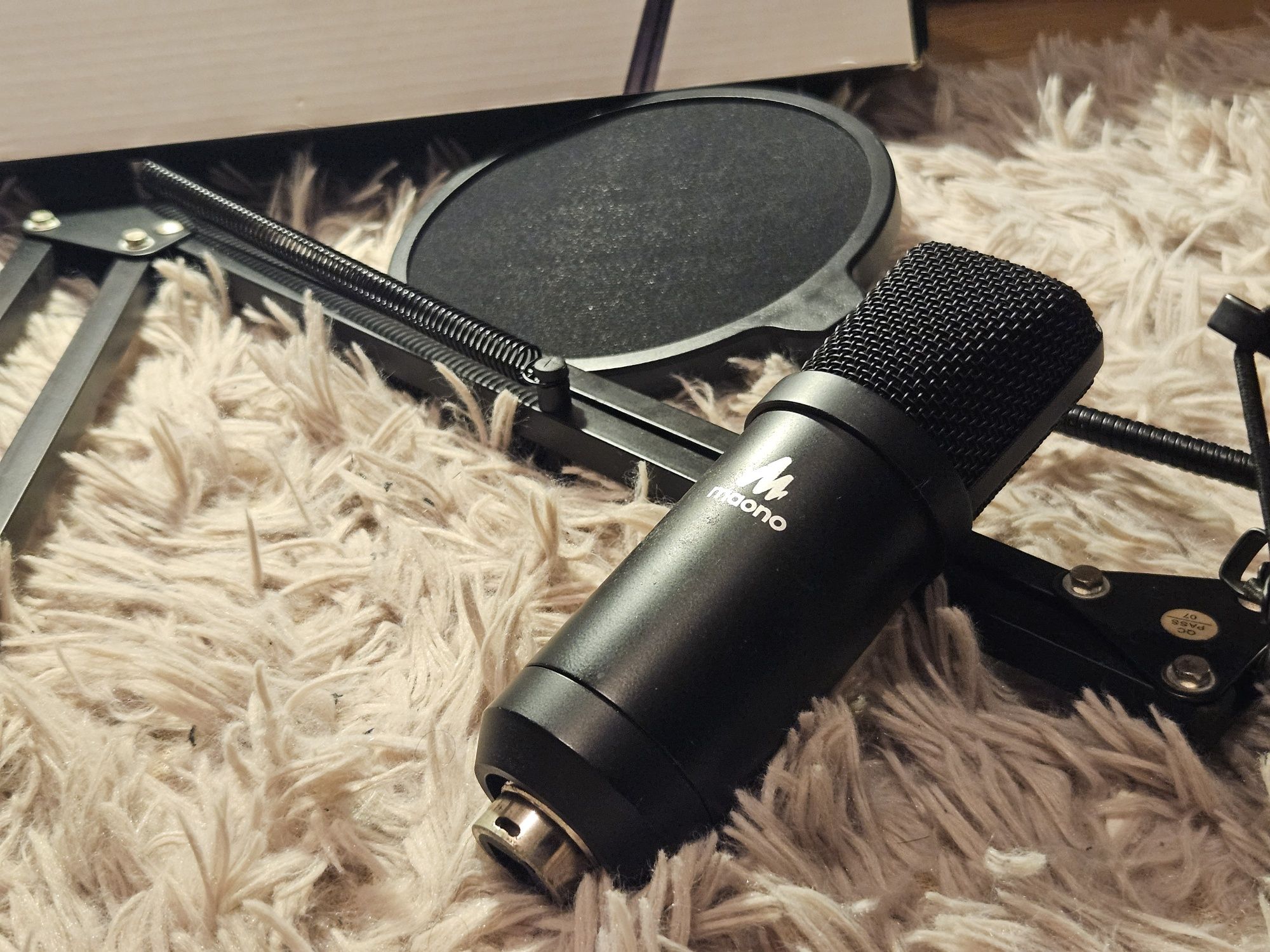 Mikrofon Maono A04E USB statyw pop filtr zestaw