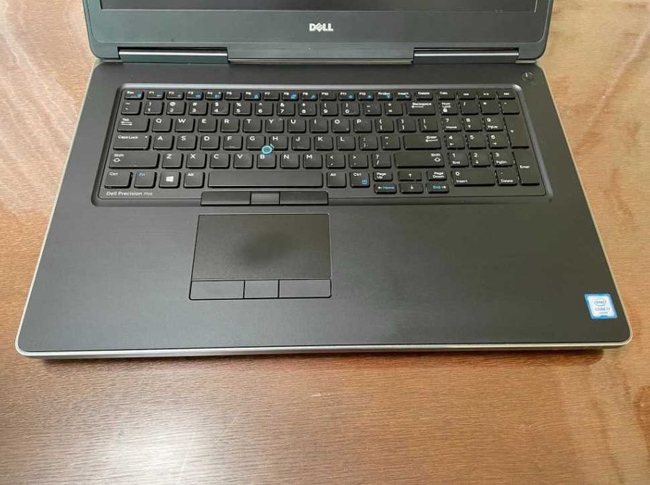Ноутбук 17" FHD Dell Precision 7710 (i7-6820HQ/16/SSD 256/M5000M)