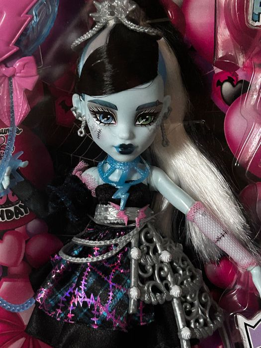 Monster High Scary Sweet Birthday Frankie Stein