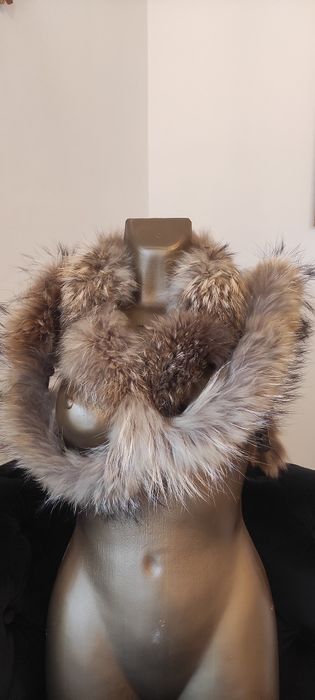 Kołnierz długie  obszycie z lisa jenota