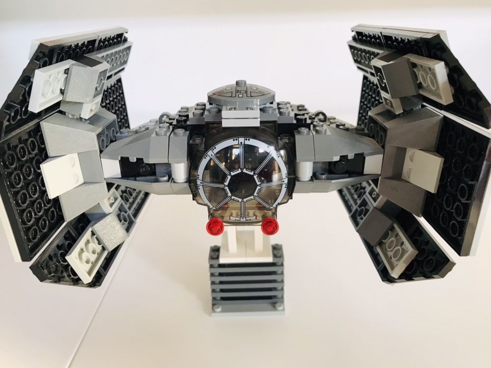 Lego Star Wars Darth Vader’s TIE Fighter 8017