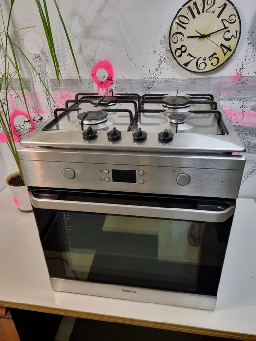 Комплект духова шафа духовка пічка та газова плита Beko/Mastercook