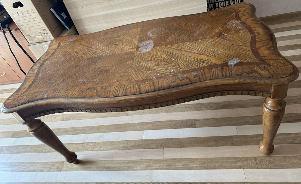 Журнальний стіл