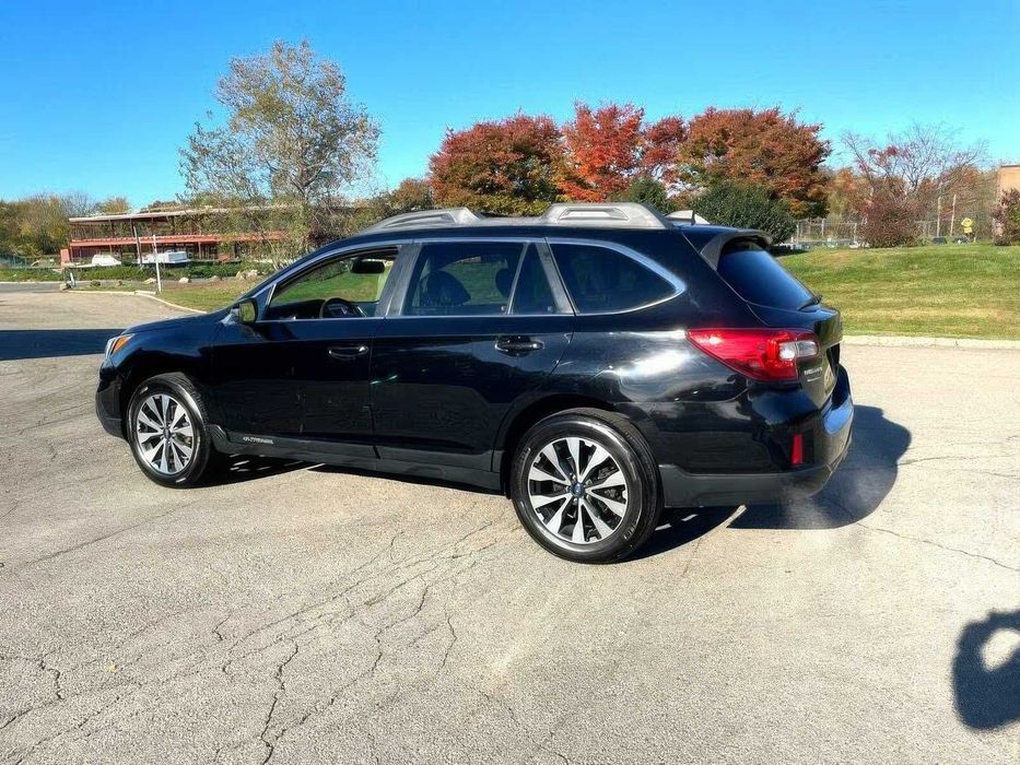 Subaru Outback Limited      2016