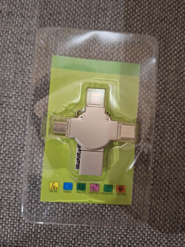 Pamięć flash USB 4 w 1