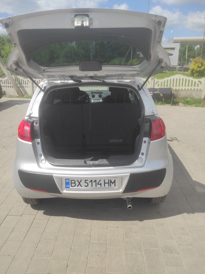 Mitsubishi Colt 1.1 в чудовому стані