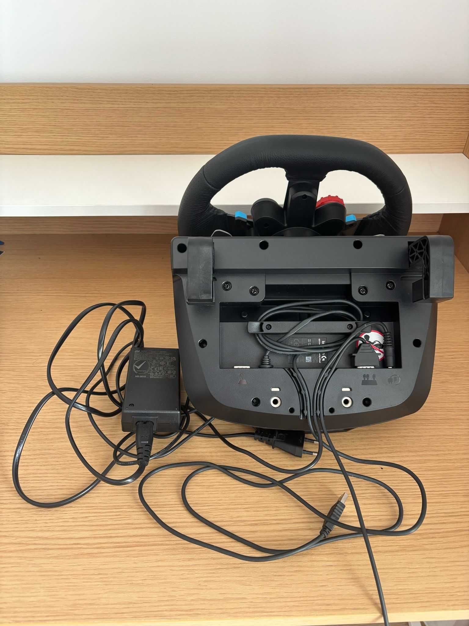 Volante Logitech G29 Driving Force + Pedais + Caixa original