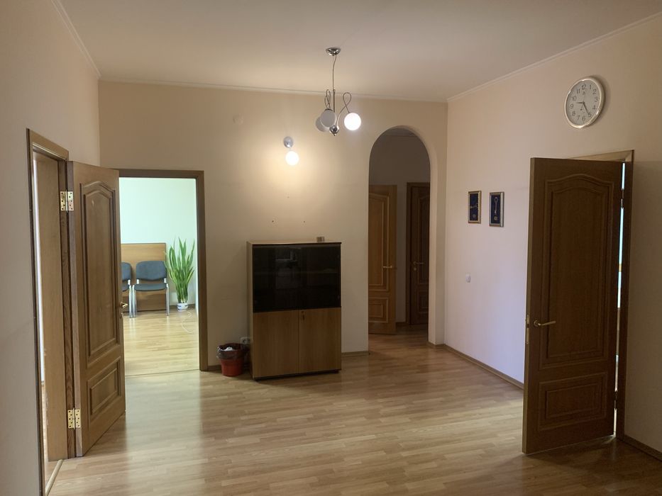 Аренда офиса (141м2) ул. Якира (Деревлянская), Юрия Ильенко