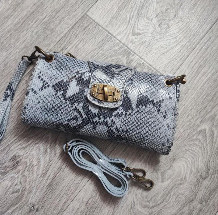 Шкіряна сумка - клач. Зміїний принт Genuine leather