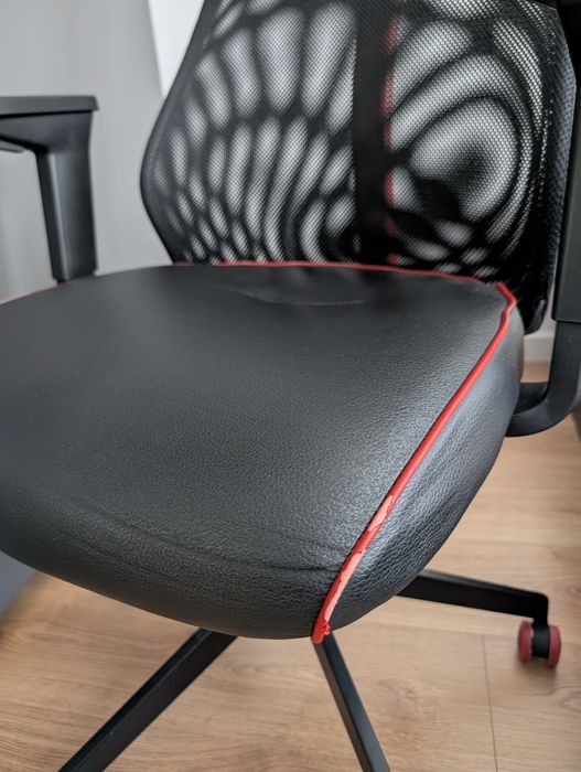 Krzesło biurowe/fotel gamingowy Ikea matchspel czarne