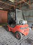 Wózek widłowy LINDE H25T-03, przesuw boczny
