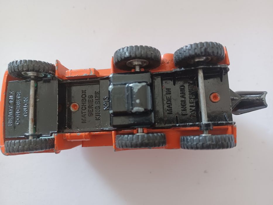 Camião de Concreto de Brinquedo Matchbox King Size