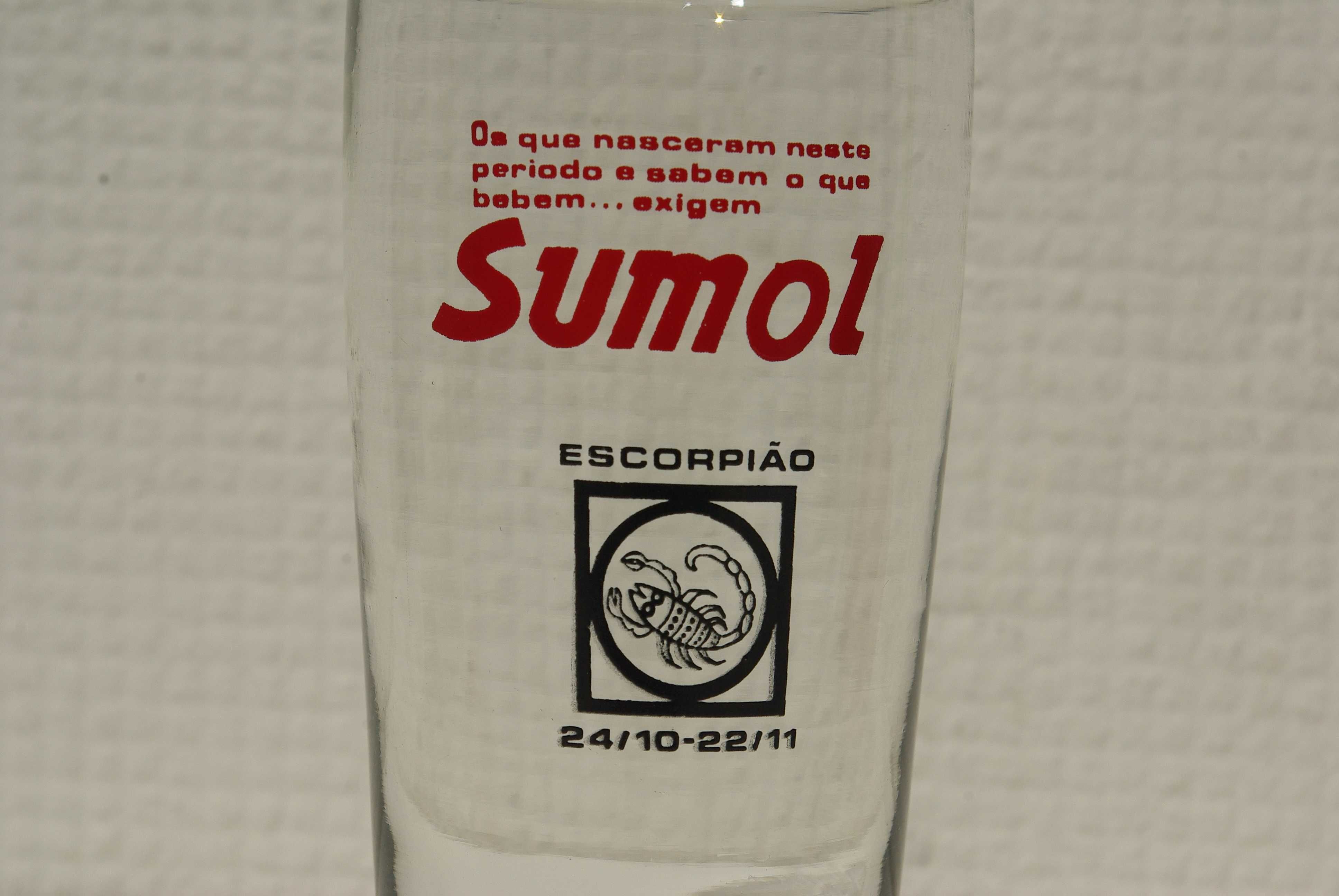 Copo antigo de refrigerante Sumol com signo Escorpião