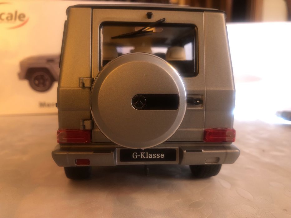 Мерседес  G 1/18  масштабна модель