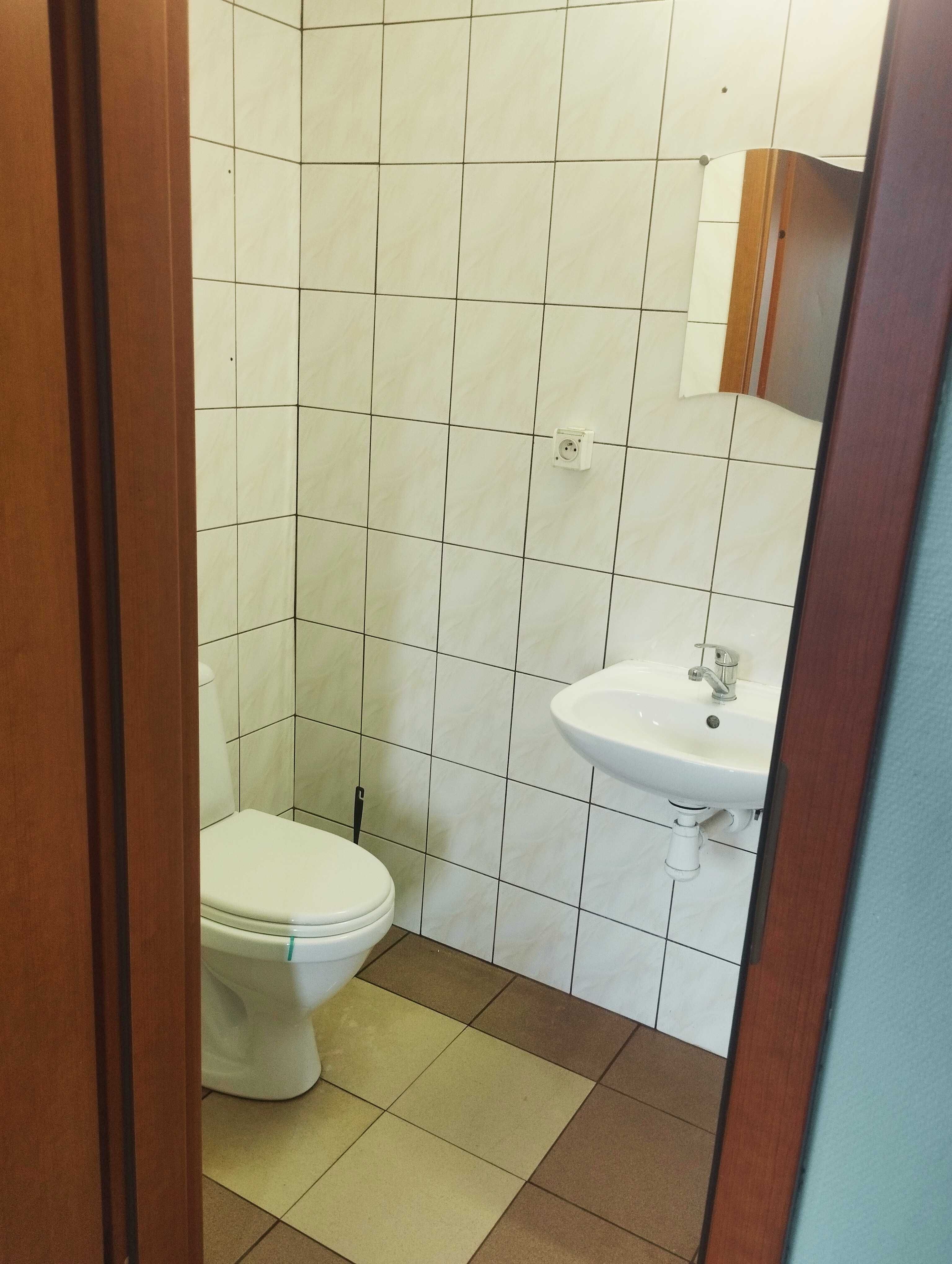 1 - osobowy pokój na promocji zniżka ze 110 na 80zł za dobę-35%taniej