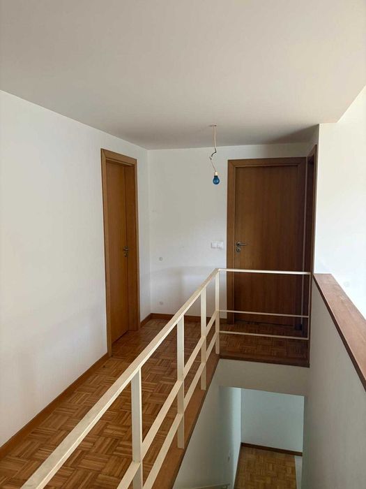 Apartamento t4 com terraço