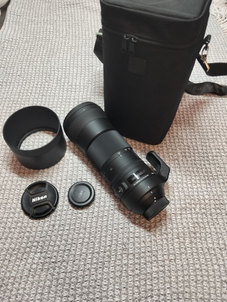 Об'єктив на зображенні — це Sigma 150-600mmmpo