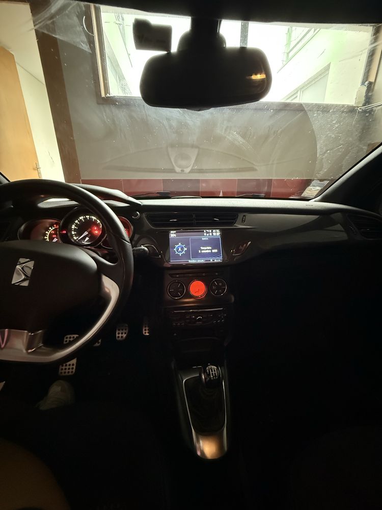 Viatura Citroen DS3 1.6