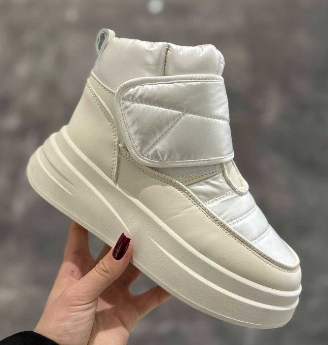 Жіночі зимові черевики що зігріють