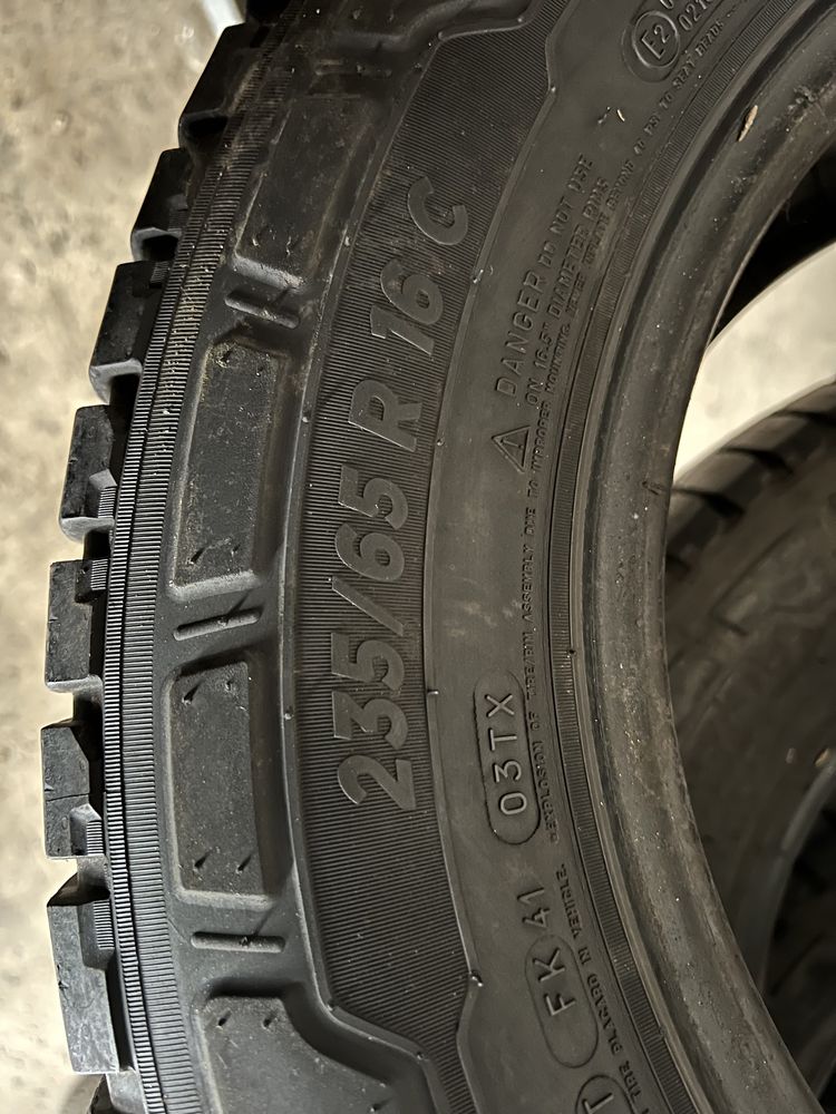 Шини резина 235 65 r16c Michelin 2020р в гарному стані