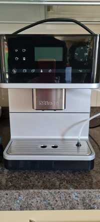 Автоматична кавомашина, кавоварка Miele CM 6100