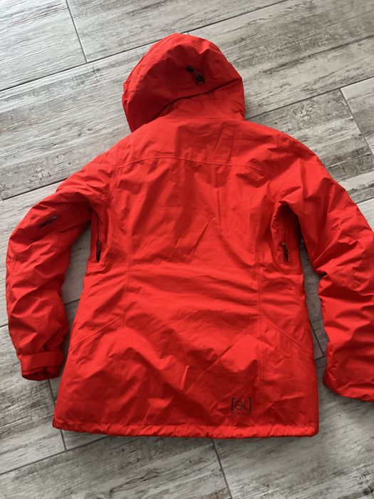 Burton лижна куртка жіноча М