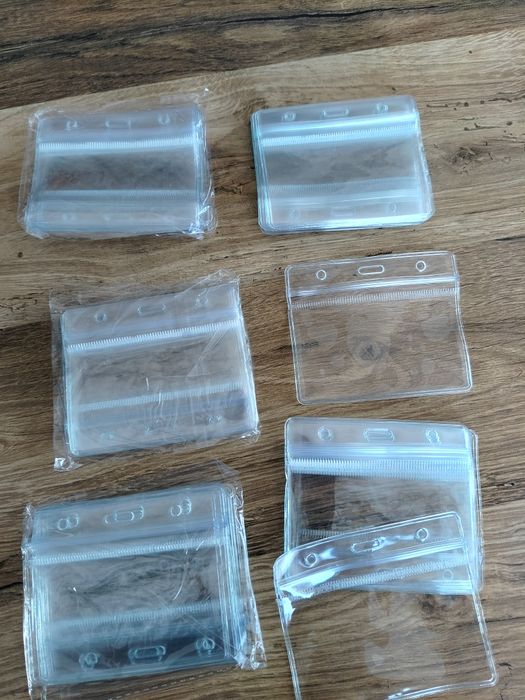 45 sztuk przezroczystych, wodoodpornych etui na identyfikator lub kart