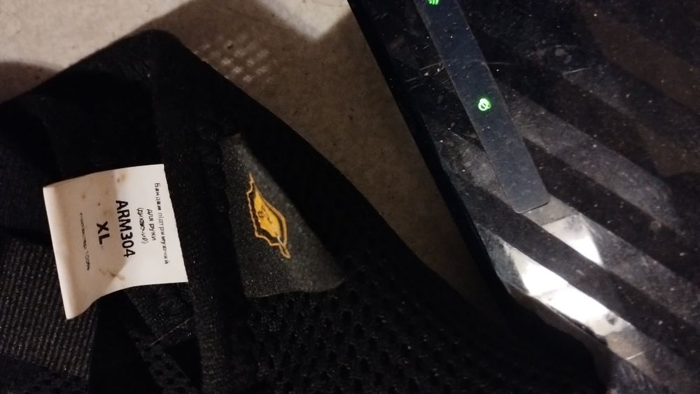 бондаж для руки (косыночная повязка)