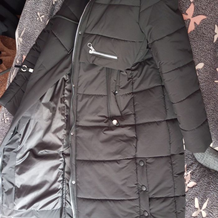 Жіноча зимова куртка