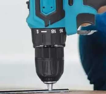 Шуруповерт 24В з набором інструментів запасний акумулятор