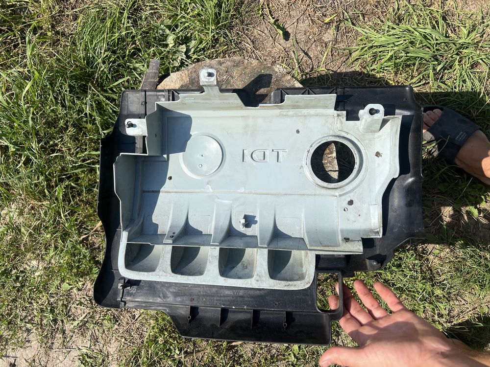 Декоративна кришка мотора skoda vw seat 1.6 1.8 1.9 2.0 tdi tsi