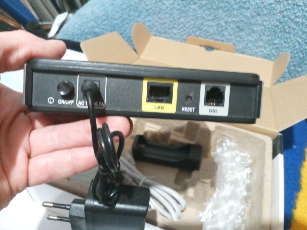 Модем D-Link , модельDSL-2500U