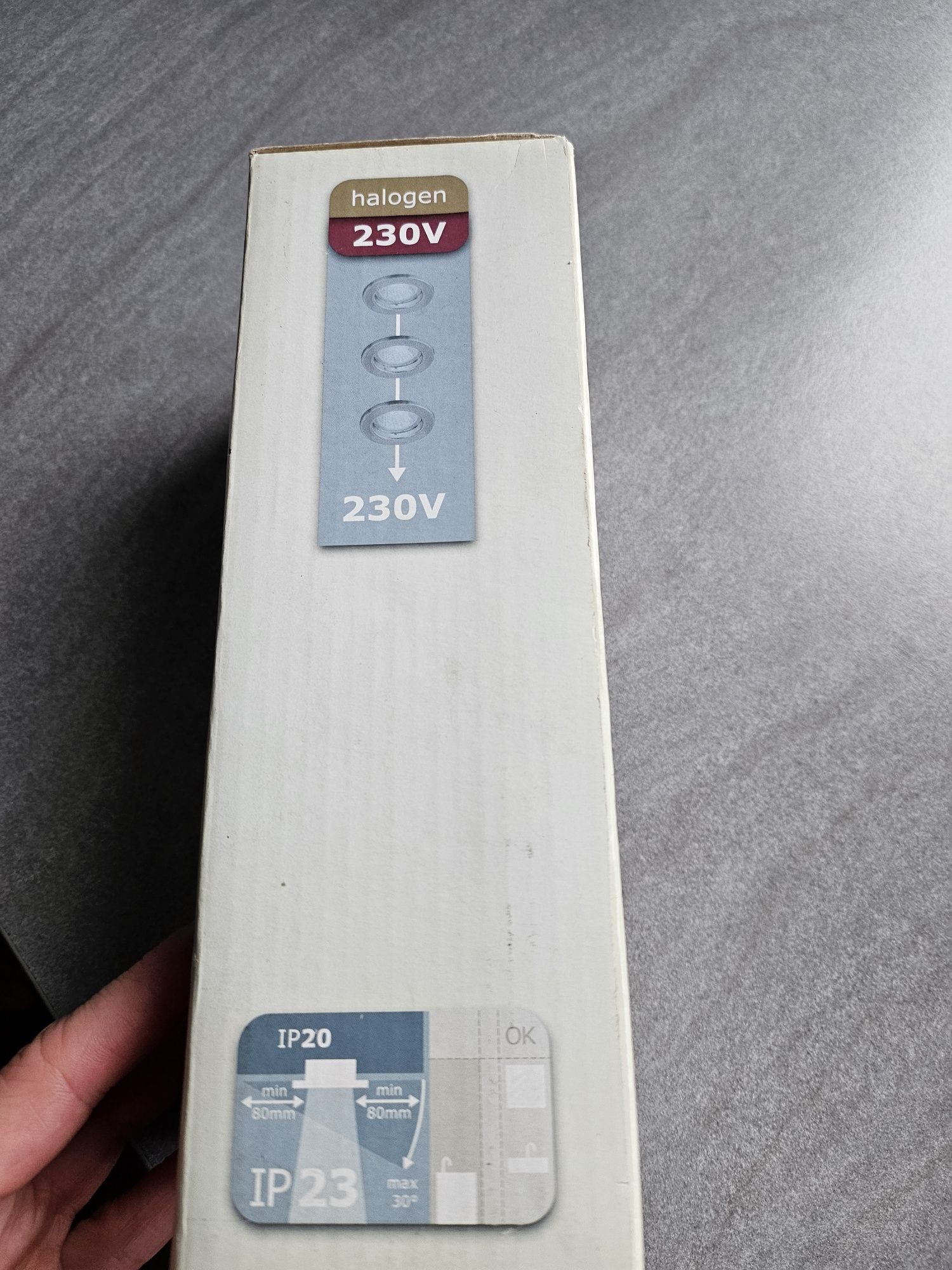 Oprawa oświetleniowa komplet