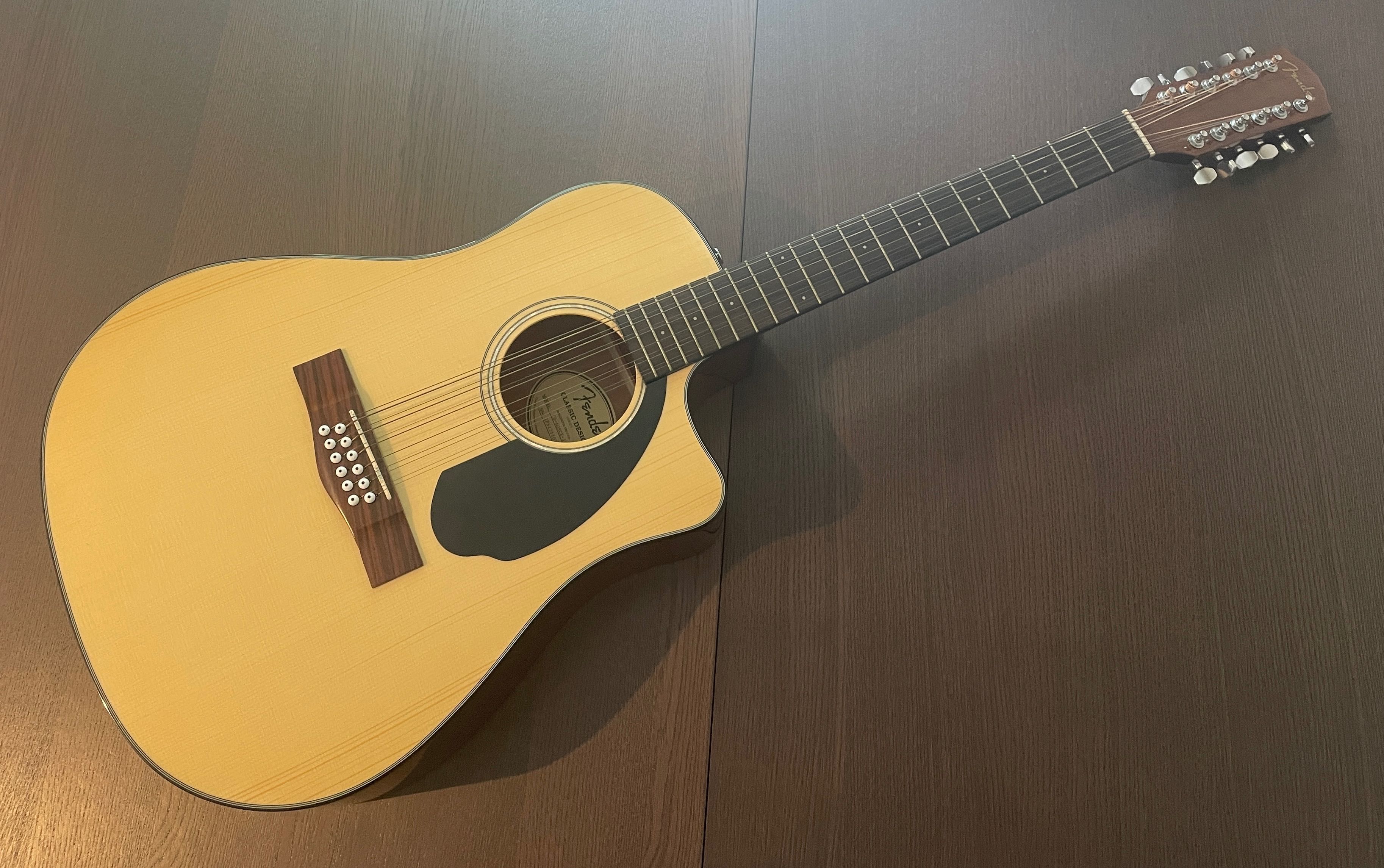 Fender 12-string acoustic guitar (CD-60SCE-12 Nat) + Case