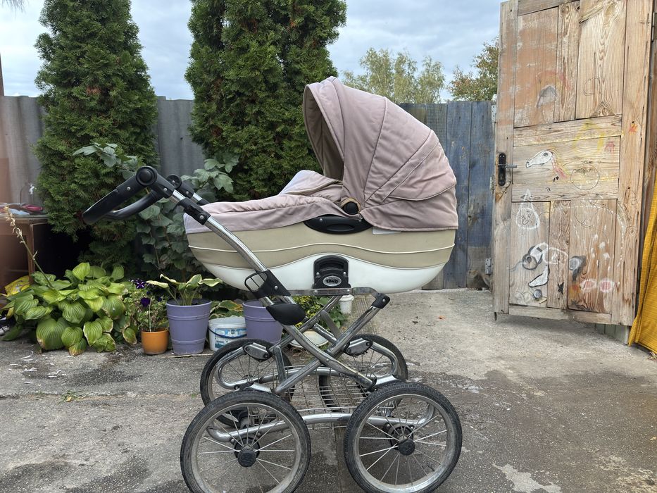 Продам коляску в хорошем сострямии