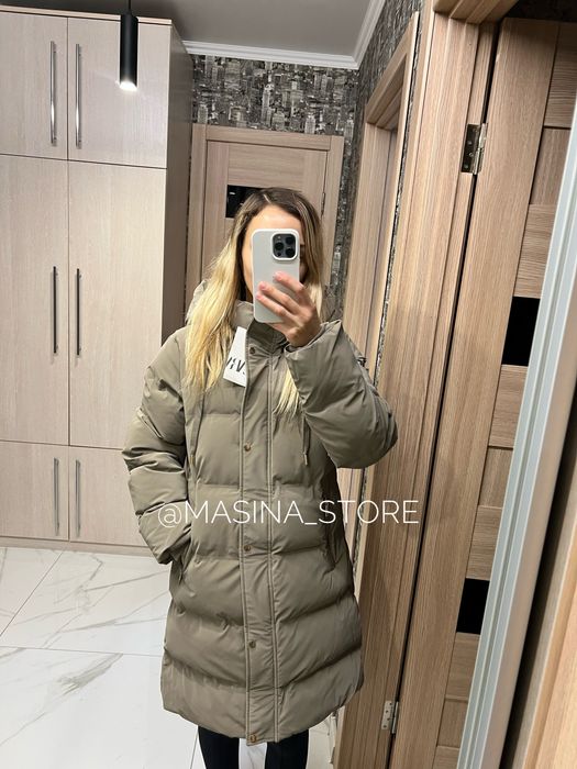 Тепла жіноча довга куртка Zara S XS оригінал зима бежева пуховик пуфер