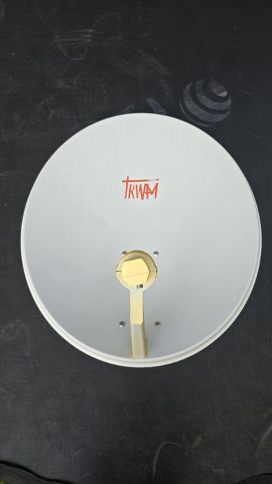 Antena satelitarna z logo TV Trwam ;)