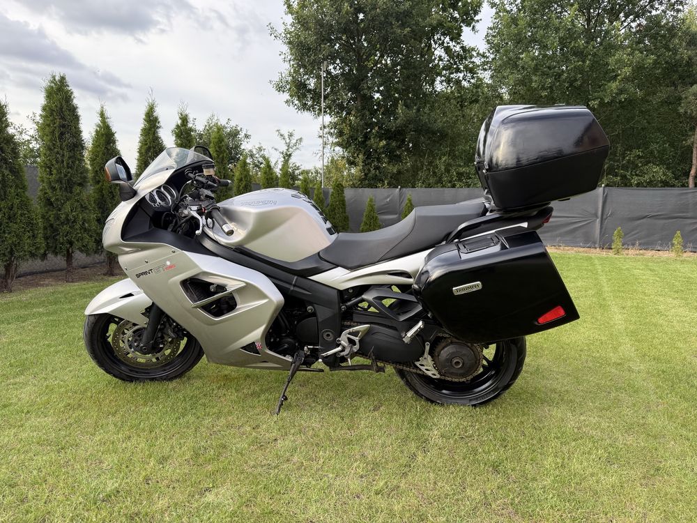 Triumph sprint GT 1050
