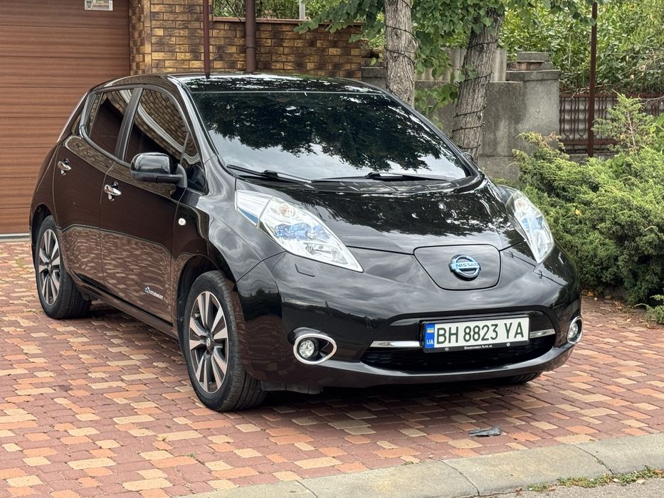Nissan leaf 2016 рік випуску