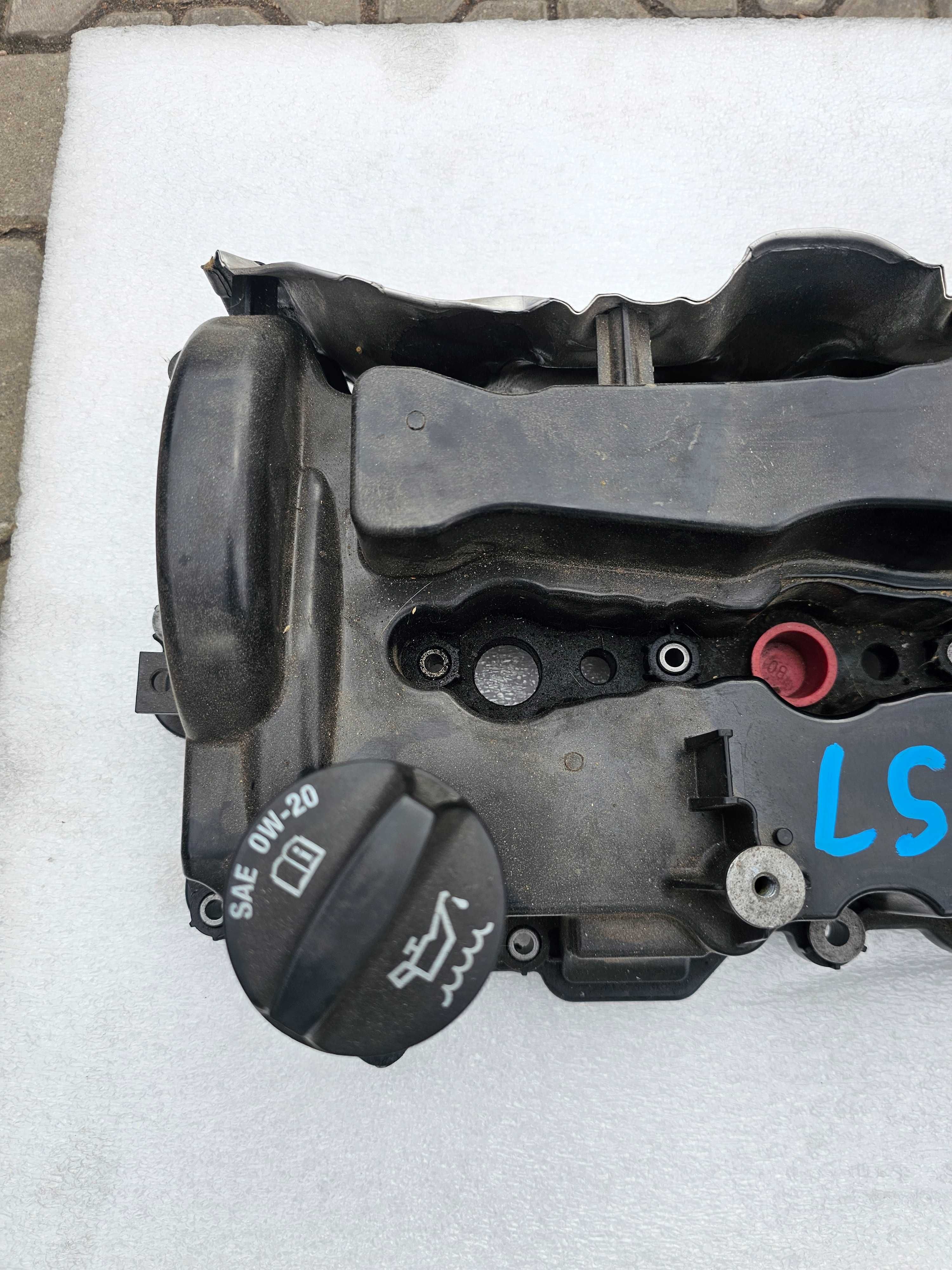 Dekiel Pokrywa Zaworów Opel Insignia B 2.0 CDTI Kod Silnika LSQ