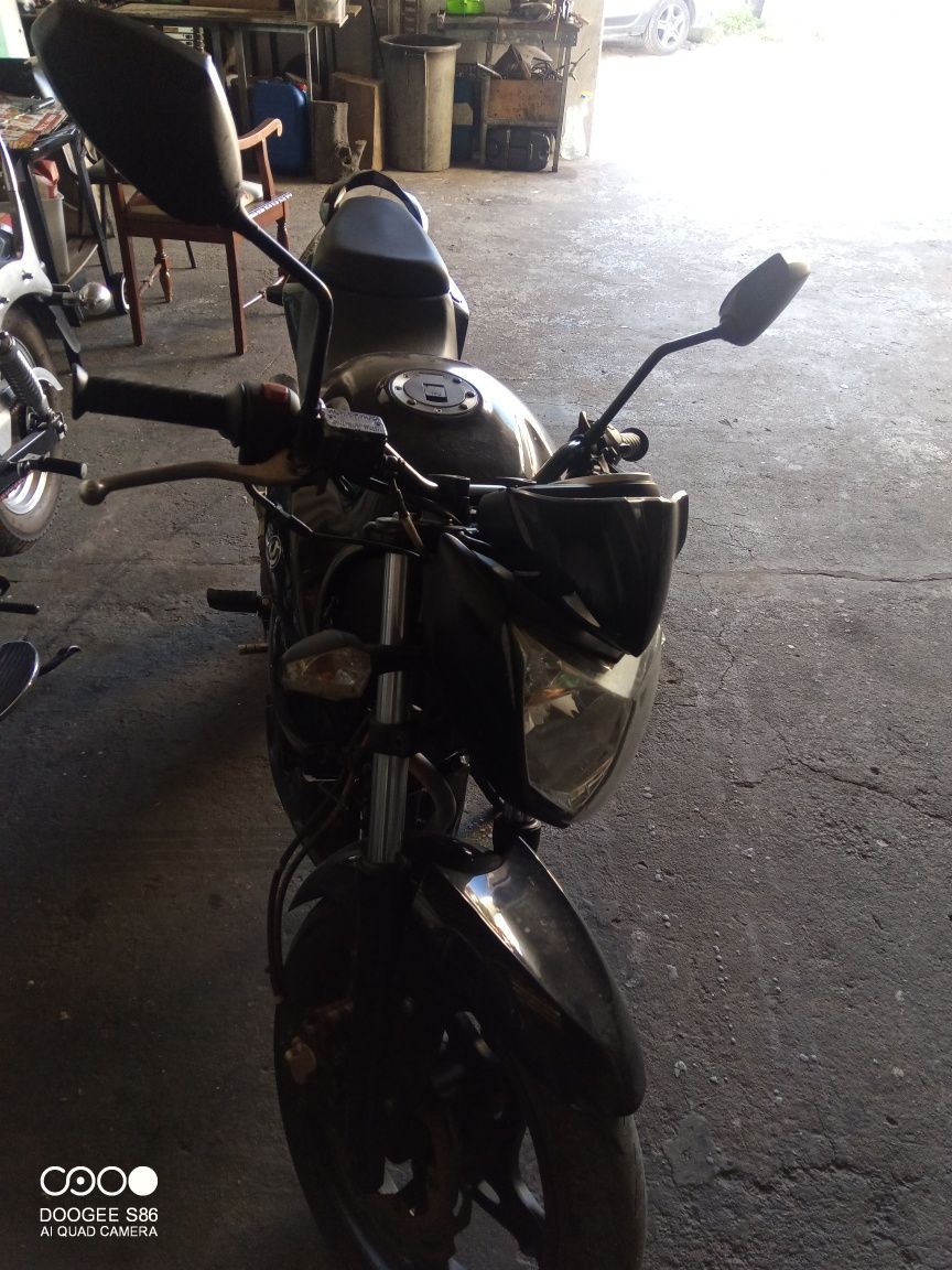 Estou vendendo uma moto SYM Wolf